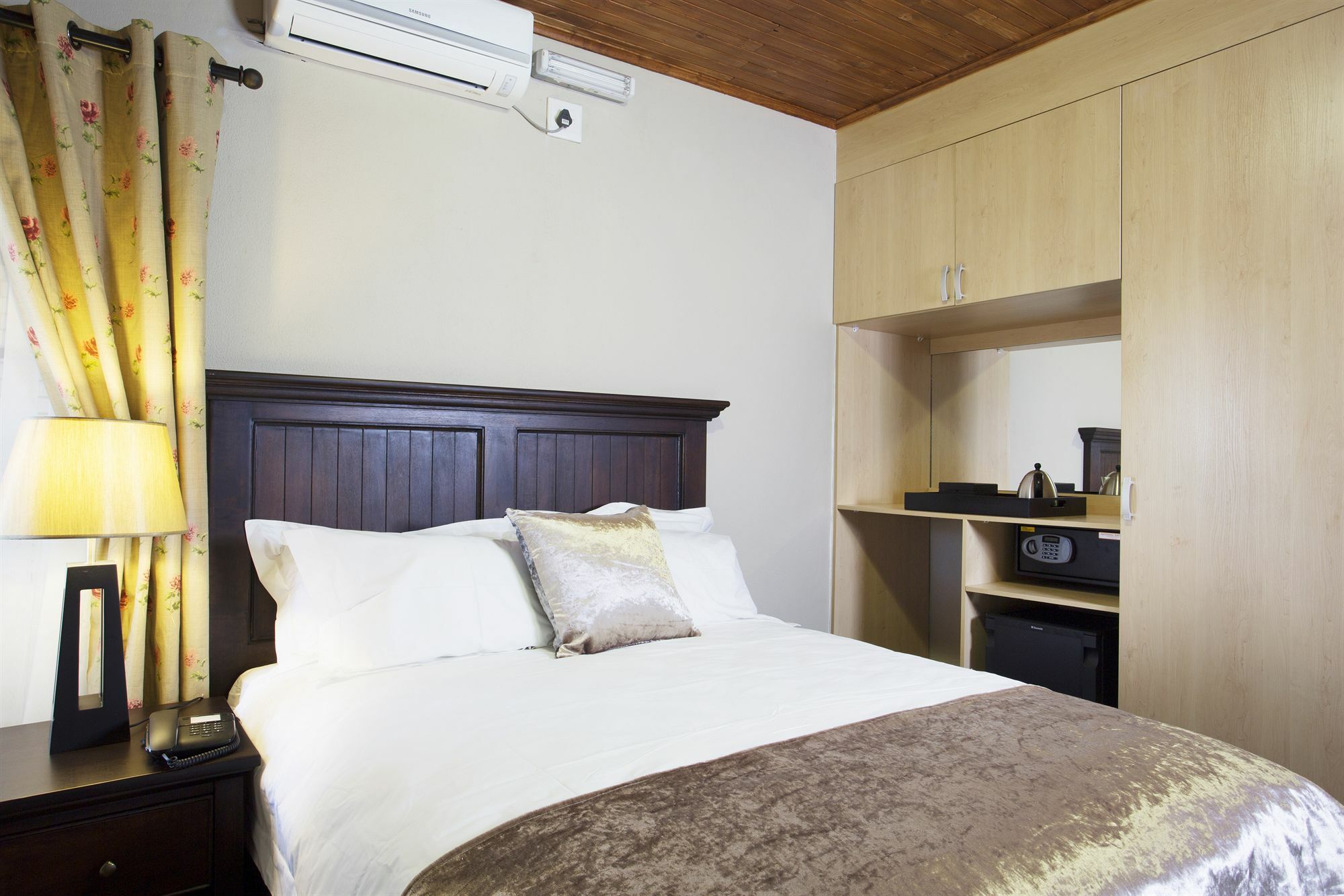 Eco Park Lodge Centurion Exteriör bild