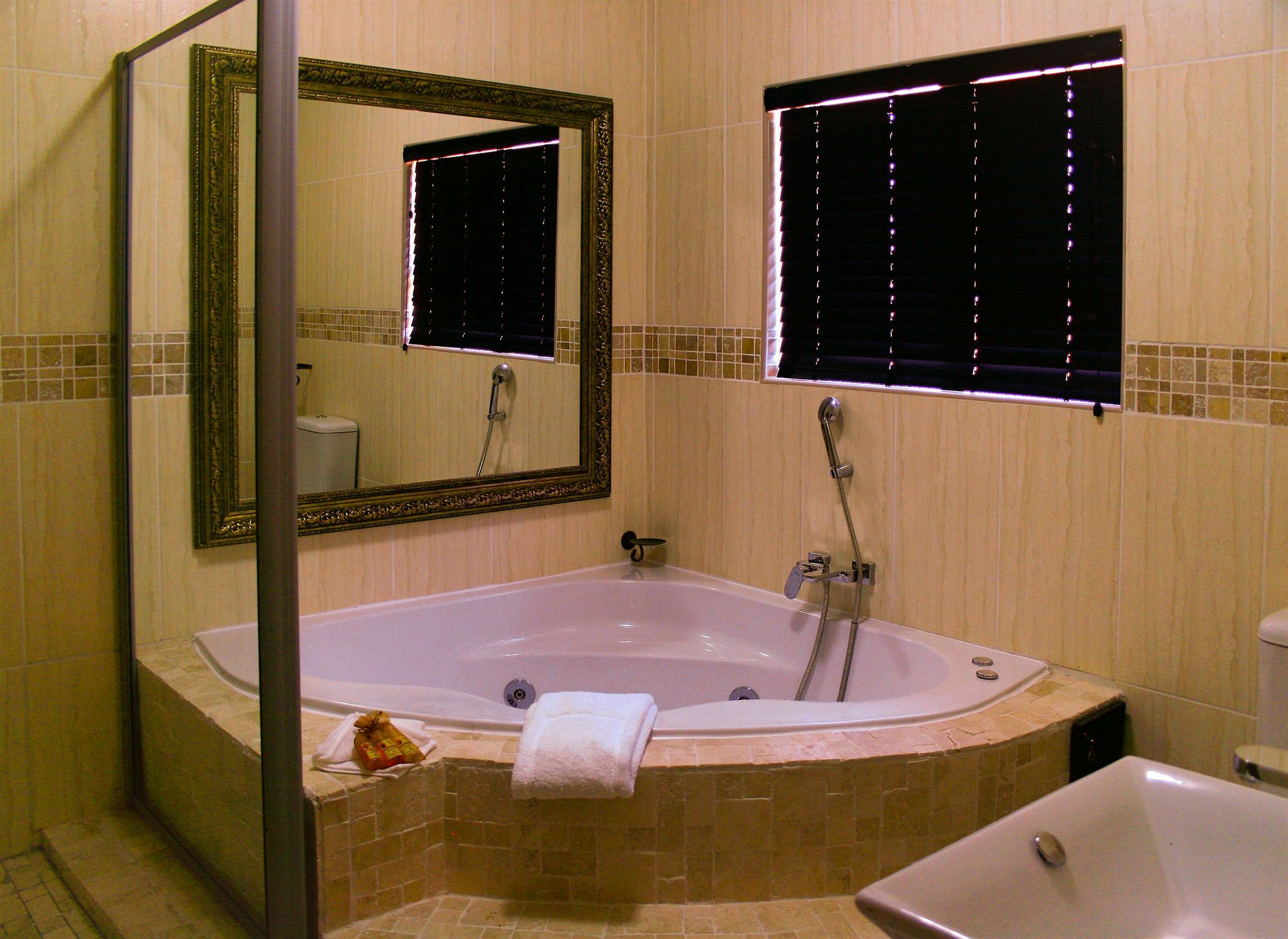 Eco Park Lodge Centurion Exteriör bild